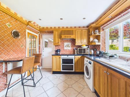 4 bedroom Detached house for sale in Stretton Avenue, St Helens, WN5