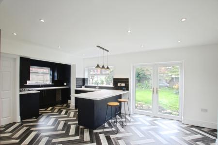 3 bedroom Semi-detached house to let in Dilloway Street, St Helens, WA10