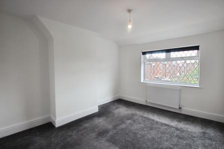 3 bedroom Semi-detached house to let in Dilloway Street, St Helens, WA10