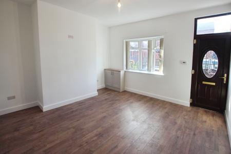2 bedroom Terraced House to let in West End Road, Haydock, WA11