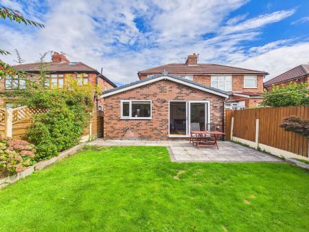 3 bedroom Semi-detached house for sale in Queens Drive, Windle, St Helens, WA10