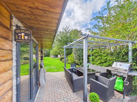 4 bedroom Semi-detached house for sale in St Helens Road, Rainford, St Helens, WA11