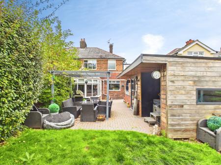 4 bedroom Semi-detached house for sale in St Helens Road, Rainford, St Helens, WA11