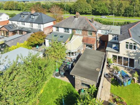 4 bedroom Semi-detached house for sale in St Helens Road, Rainford, St Helens, WA11