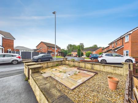 2 bedroom Semi-detached house for sale in Grantham Crescent, Laffak, St Helens, WA11