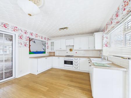 2 bedroom Semi-detached house for sale in Grantham Crescent, Laffak, St Helens, WA11