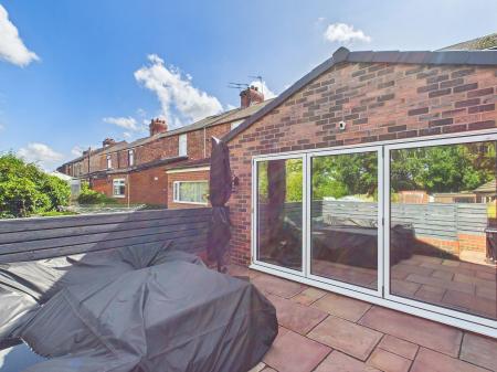 3 bedroom Semi-detached house for sale in Doulton Street, West Park, St Helens, WA10