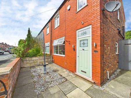 3 bedroom Semi-detached house for sale in Doulton Street, West Park, St Helens, WA10