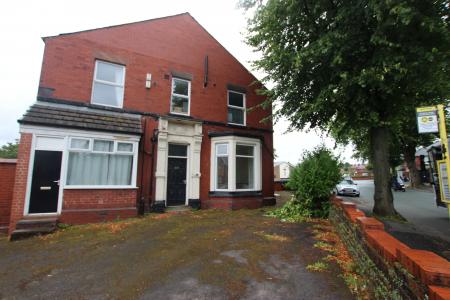 1 bedroom Flat to let in Prescot Road, St Helens, WA10