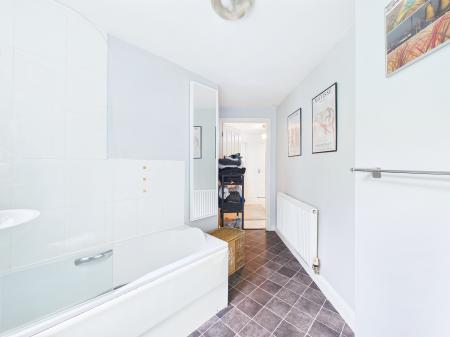 2 bedroom Apartment for sale in Delph Hollow Way, Sutton Park, St Helens, WA9