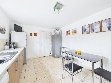 2 bedroom Apartment for sale in Delph Hollow Way, Sutton Park, St Helens, WA9