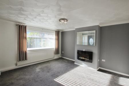 3 bedroom Semi-detached house to let in Neston Avenue, Clock Face, St Helens, WA9