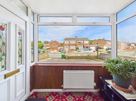 3 bedroom Semi-detached house for sale in Farndon Avenue, Sutton Manor, St Helens, WA9