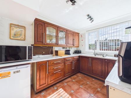3 bedroom Semi-detached house for sale in Farndon Avenue, Sutton Manor, St Helens, WA9