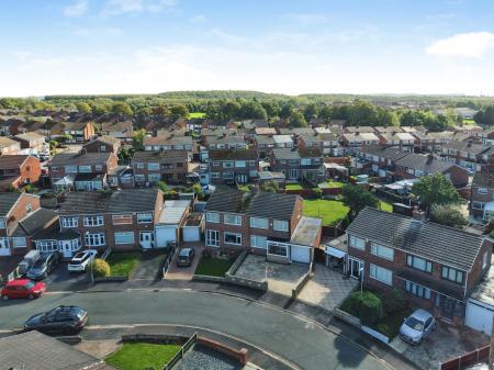 3 bedroom Semi-detached house for sale in Farndon Avenue, Sutton Manor, St Helens, WA9