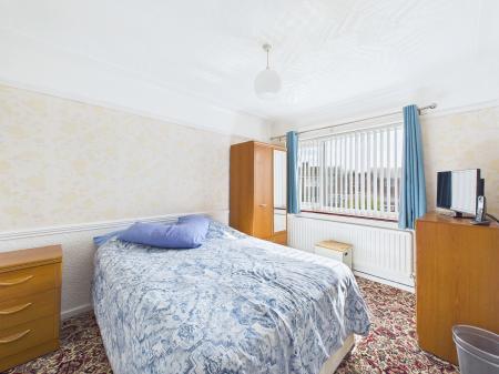 3 bedroom Semi-detached house for sale in Farndon Avenue, Sutton Manor, St Helens, WA9