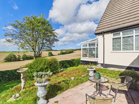 3 bedroom Detached house for sale in Norbury Avenue, Billinge, WN5