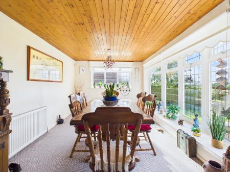 3 bedroom Detached house for sale in Norbury Avenue, Billinge, WN5
