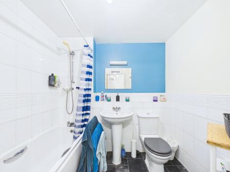 2 bedroom Apartment for sale in Piele Road, Haydock, St Helens, WA11