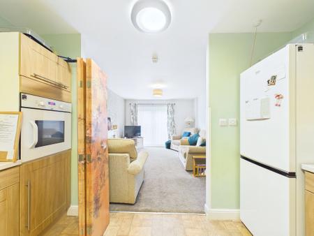 2 bedroom Flat for sale in Heyeswood, Haydock, WA11