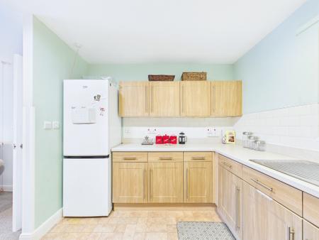 2 bedroom Flat for sale in Heyeswood, Haydock, WA11