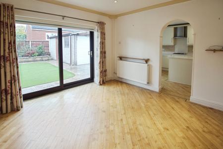 2 bedroom Bungalow to let in Eccleston