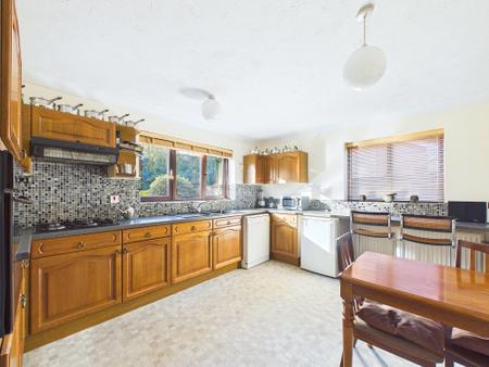 4 bedroom Detached house for sale in Avery Road, Haydock, St Helens, WA11