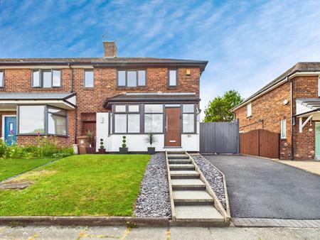 3 bedroom Town house for sale in Hawes Avenue, Carr Mill, St Helens, WA11