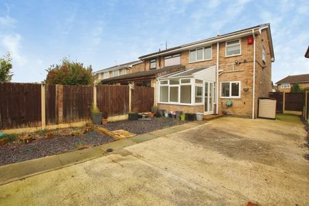 3 bedroom Semi-detached house to let in Taylor Road, Haydock, WA11