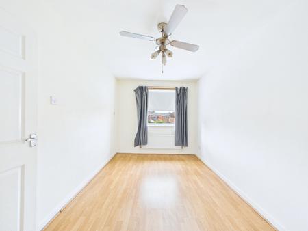 3 bedroom Semi-detached house for sale in Shiregreen, Sutton, St Helens, WA9