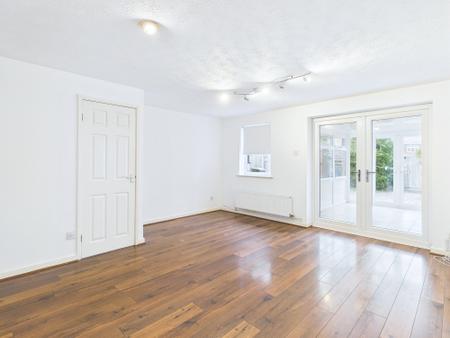 3 bedroom Semi-detached house for sale in Shiregreen, Sutton, St Helens, WA9
