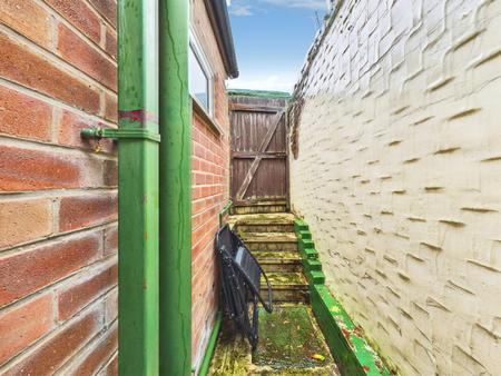 2 bedroom Terraced House for sale in Elm road, Thatto Heath, St Helens, WA10