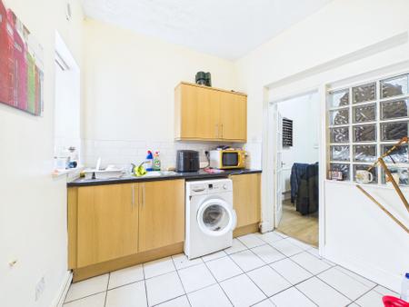 2 bedroom Terraced House for sale in Elm road, Thatto Heath, St Helens, WA10