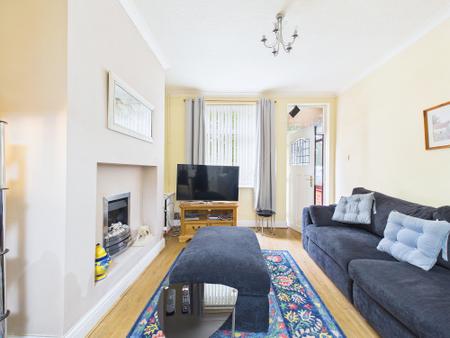 2 bedroom Terraced House for sale in Elm road, Thatto Heath, St Helens, WA10