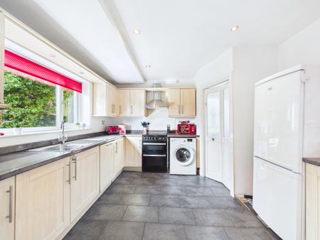 4 bedroom Semi-detached house for sale in Davy Close, Eccleston, St Helens, WA10