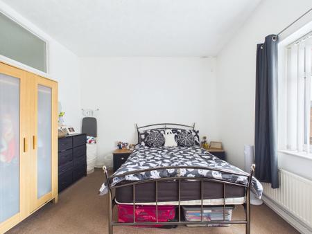 2 bedroom Terraced House for sale in Clipsley Lane, Haydock, WA11