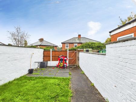 2 bedroom Terraced House for sale in Clipsley Lane, Haydock, WA11