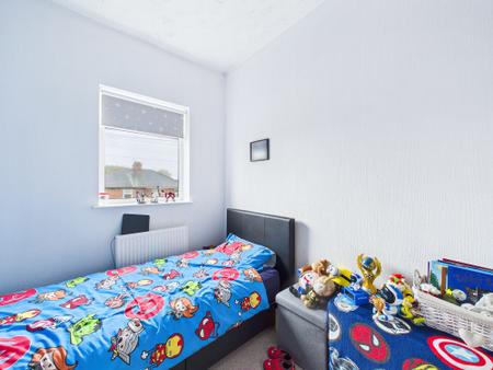 2 bedroom Terraced House for sale in Clipsley Lane, Haydock, WA11