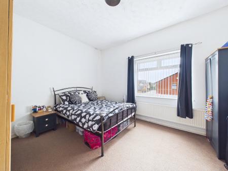2 bedroom Terraced House for sale in Clipsley Lane, Haydock, WA11