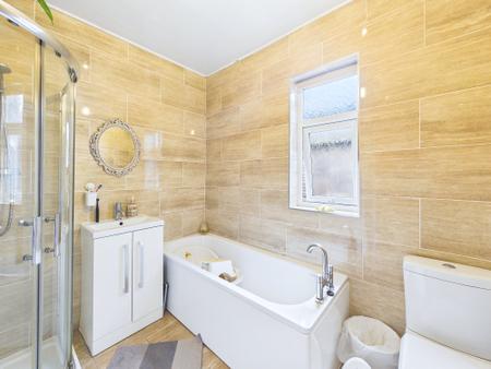 4 bedroom Terraced House for sale in Grange Park Road, St Helens, WA10