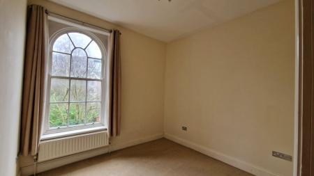 2 bedroom Flat to let in Queen Alexandra Rd, Ashbrooke, Sunderland, SR2