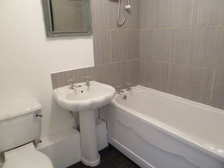 2 bedroom Terraced House to let in Clementina Close, Hendon, Sunderland, SR2