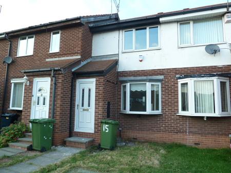 2 bedroom Terraced House to let in Clementina Close, Hendon, Sunderland, SR2