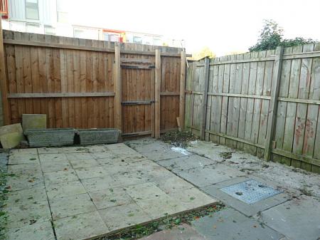 2 bedroom Terraced House to let in Clementina Close, Hendon, Sunderland, SR2