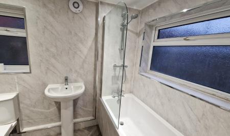 3 bedroom Terraced House to let in Elmwood Street, Ashbrooke, Sunderland, SR2