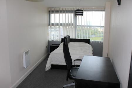 2 bedroom Flat to let in West Wear Street, City Centre, Sunderland, SR1