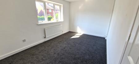 3 bedroom Semi-detached house to let in Ramillies Square, Redhouse, Sunderland, SR5