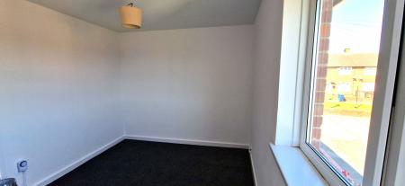 3 bedroom Semi-detached house to let in Ramillies Square, Redhouse, Sunderland, SR5