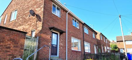 3 bedroom Semi-detached house to let in Ramillies Square, Redhouse, Sunderland, SR5