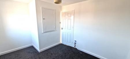 3 bedroom Semi-detached house to let in Ramillies Square, Redhouse, Sunderland, SR5